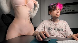 Rubbing Table so that her stepbrother could fuck her. Masturbation squirt on the table – pinkloving